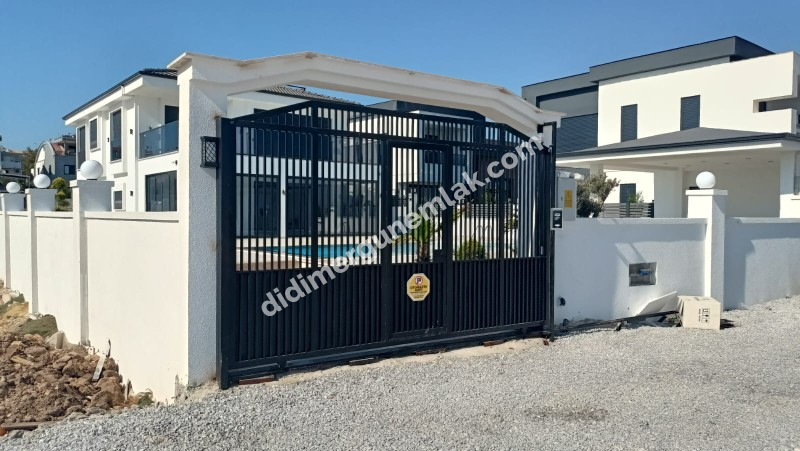 DİDİM HİSAR MAHALLESİNDE EŞYALI MÜSTAKİL HAVUZLU ,KIŞ BAHÇELİ LÜKS VİLLA