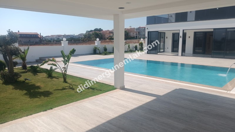 DİDİM HİSAR MAHALLESİNDE EŞYALI MÜSTAKİL HAVUZLU ,KIŞ BAHÇELİ LÜKS VİLLA