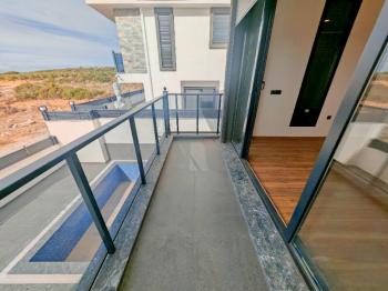 Didim Hisar Mahallesi’nde Sıfır Müstakil Havuzlu Lüks Villa | 400 m² Arsa – 4+1 Modern Tasarım