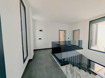 Didim Hisar Mahallesi’nde Sıfır Müstakil Havuzlu Lüks Villa | 400 m² Arsa – 4+1 Modern Tasarım