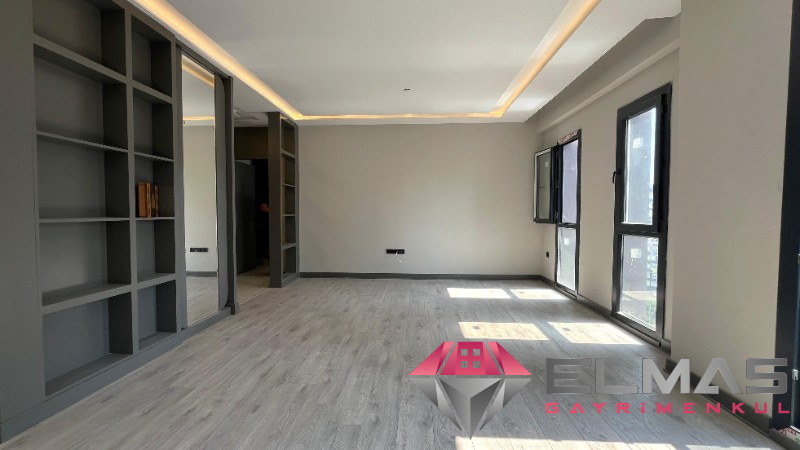 Elmas’tan Merkez’de Daha Lüksü Yok! Şık Ferah 4+1