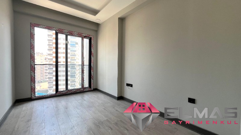 Elmas’tan Merkez’de Daha Lüksü Yok! Şık Ferah 4+1