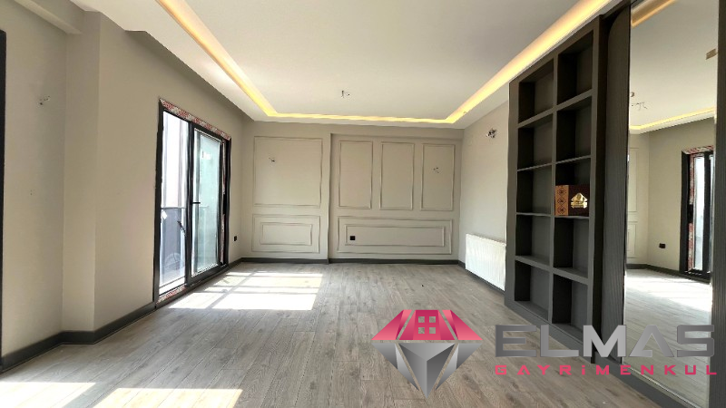 Elmas’tan Merkez’de Daha Lüksü Yok! Şık Ferah 4+1