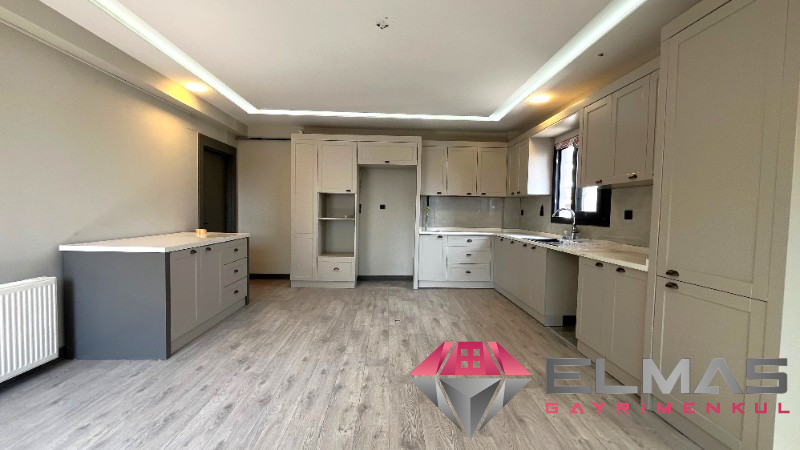 Elmas’tan Merkez’de Daha Lüksü Yok! Şık Ferah 4+1