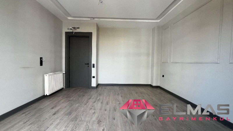 Elmas’tan Merkez’de Daha Lüksü Yok! Şık Ferah 4+1