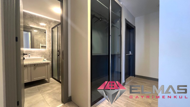 Elmas’tan Merkez’de Daha Lüksü Yok! Şık Ferah 4+1