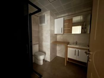 karşıyaka cumhuriyet mahallesinde 2+1 satılık daire