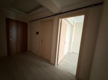 karşıyaka cumhuriyet mahallesinde 2+1 satılık daire