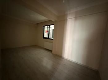 karşıyaka cumhuriyet mahallesinde 2+1 satılık daire