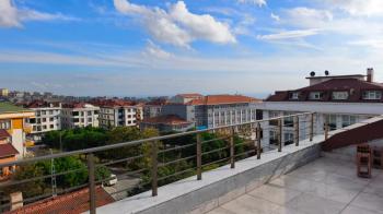 KAVAKLI MAH SATILIK 4+1 DUBLEX DAİRE KAT MÜLKİYETLİ OTOPARKLI