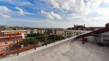 KAVAKLI MAH SATILIK 4+1 DUBLEX DAİRE KAT MÜLKİYETLİ OTOPARKLI