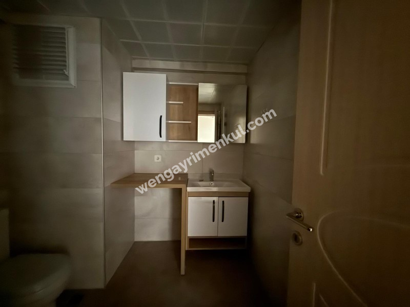 karşıyaka cumhuriyet mahallesinde 2+1 satılık daire