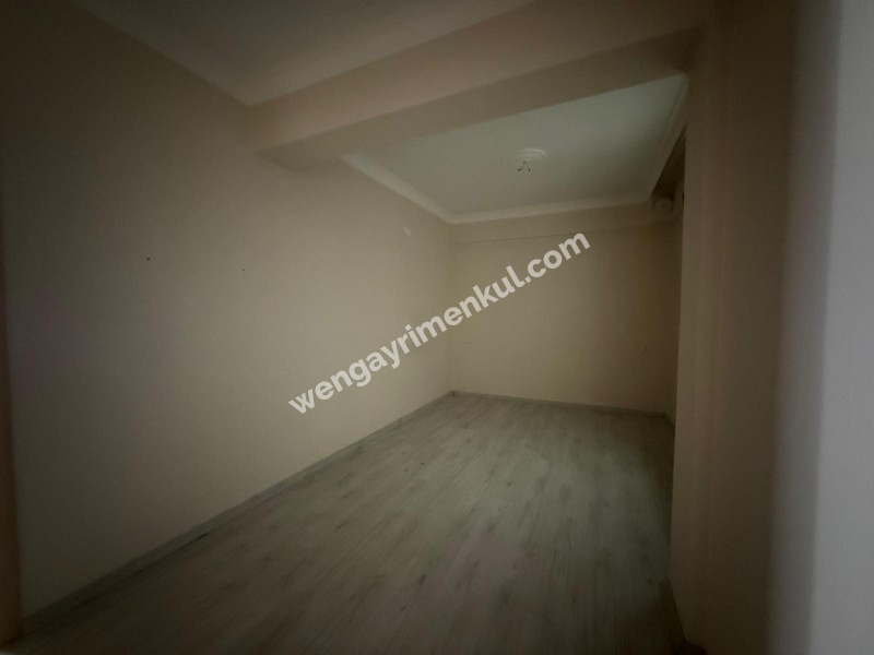 karşıyaka cumhuriyet mahallesinde 2+1 satılık daire