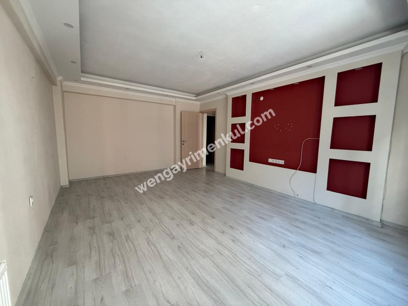 karşıyaka cumhuriyet mahallesinde 2+1 satılık daire