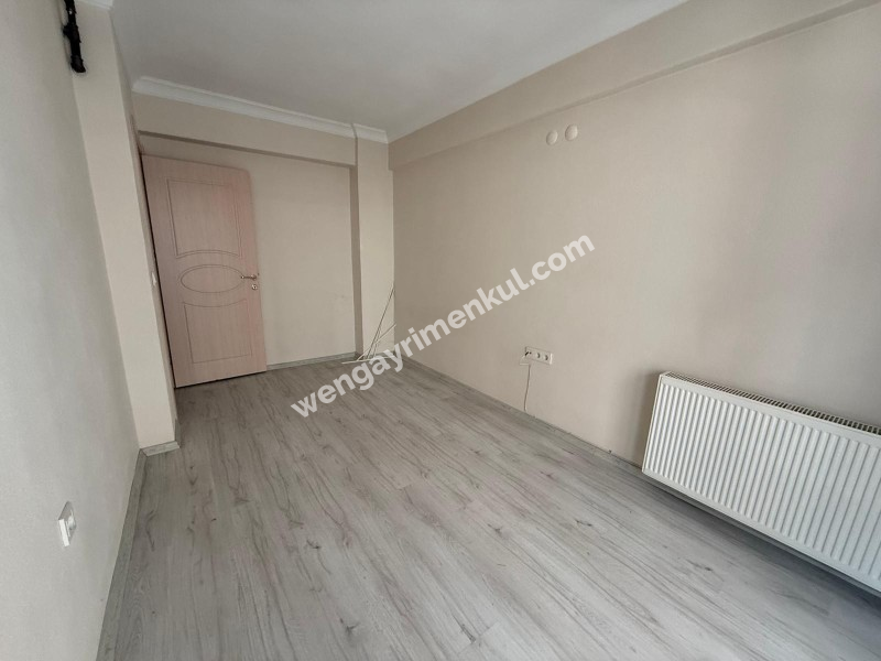 karşıyaka cumhuriyet mahallesinde 2+1 satılık daire