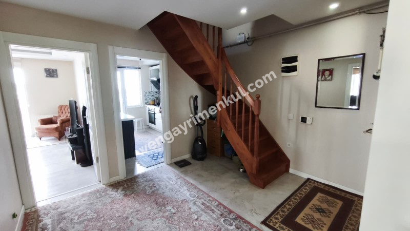 KAVAKLI MAH SATILIK 4+1 DUBLEX DAİRE KAT MÜLKİYETLİ OTOPARKLI