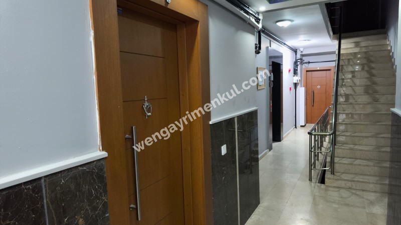 KAVAKLI MAH SATILIK 4+1 DUBLEX DAİRE KAT MÜLKİYETLİ OTOPARKLI