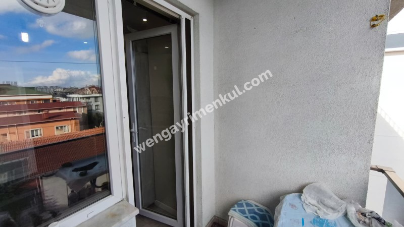 KAVAKLI MAH SATILIK 4+1 DUBLEX DAİRE KAT MÜLKİYETLİ OTOPARKLI