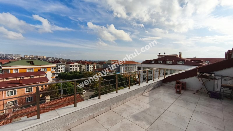 KAVAKLI MAH SATILIK 4+1 DUBLEX DAİRE KAT MÜLKİYETLİ OTOPARKLI