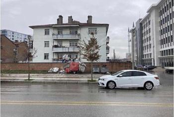 GÜVENAY - ÇORUM YENİ BELEDİYE ARKASI SATILIK 3+1 DAİRE 