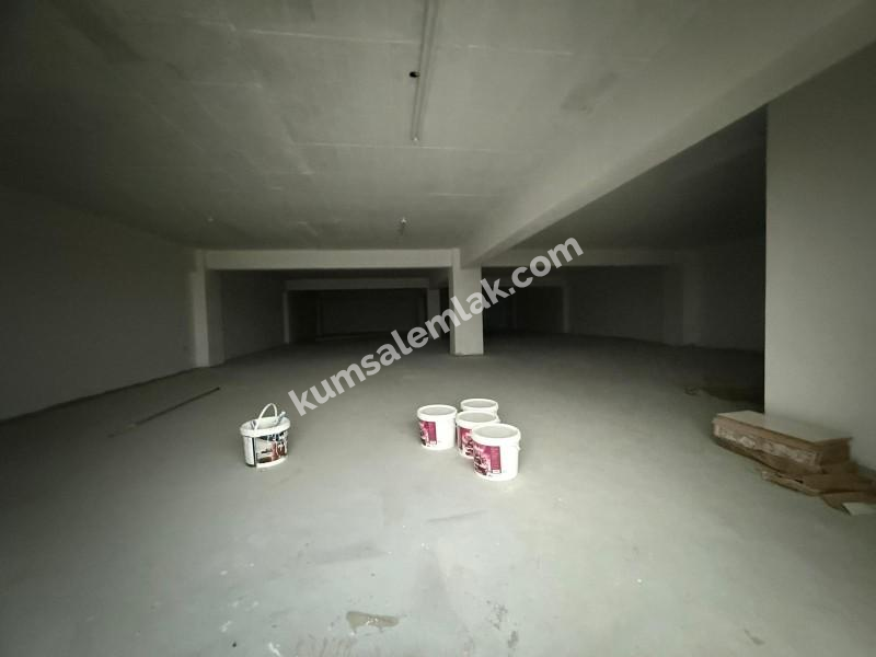 BALIKKESİR DE TİCARİ İZİNLİ KİRALIK DEPOLAR