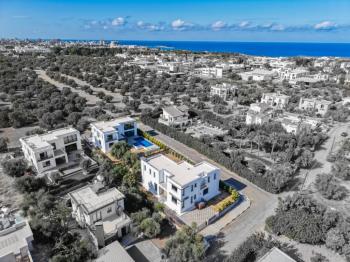 Kıbrıs Girne Ozanköy Bölgesinde Satılık 4 Yatak Odalı Villa