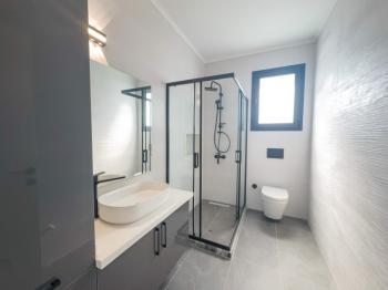 Kıbrıs Girne Ozanköy Bölgesinde Satılık 4 Yatak Odalı Villa