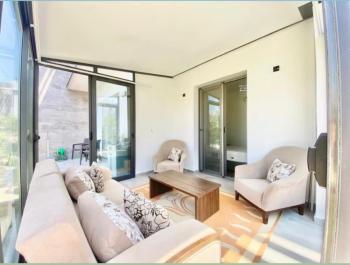 Kıbrıs Girne Ozanköy Havuzlu Site İçerisinde Bahçeli Satılık 2+1 Daire