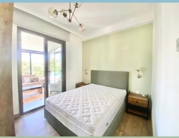 Kıbrıs Girne Ozanköy Havuzlu Site İçerisinde Bahçeli Satılık 2+1 Daire