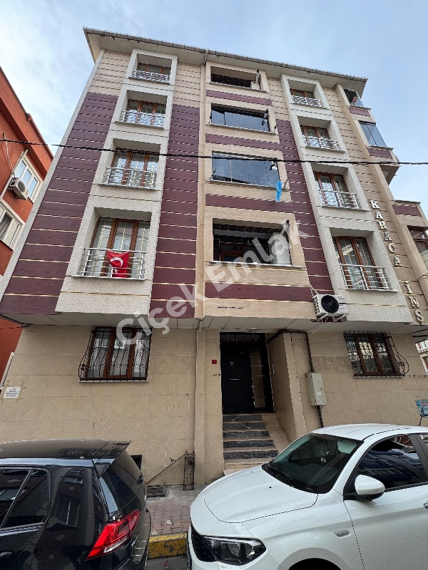Yeşilpınar'da 2+1 Giriş Altı Kot 1 Yeni Bina'da Kiralık Daire