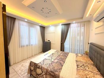 Didim'de 310 Metre Kare Arsa Üzerinde Satılık 5+1 Villa