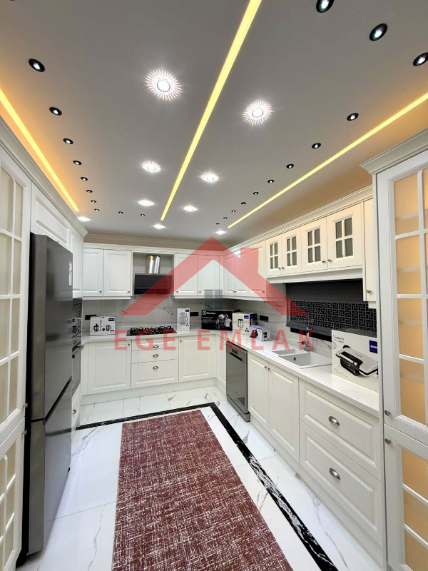 Didim'de 310 Metre Kare Arsa Üzerinde Satılık 5+1 Villa