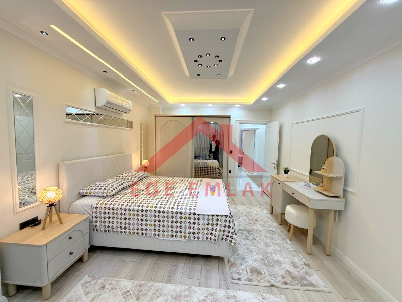 Didim'de 310 Metre Kare Arsa Üzerinde Satılık 5+1 Villa