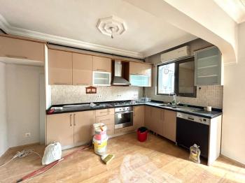 Kağıthane Ortabayır'da 2+1 Balkonlu Kiralık Daire