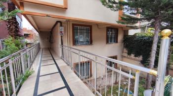 YAKUPLU MAH. 134. SK SATILIK 1+1 BAHÇE KATI DAİRE KAT MÜLKİYETLİ