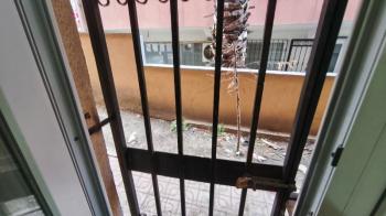 YAKUPLU MAH. 134. SK SATILIK 1+1 BAHÇE KATI DAİRE KAT MÜLKİYETLİ