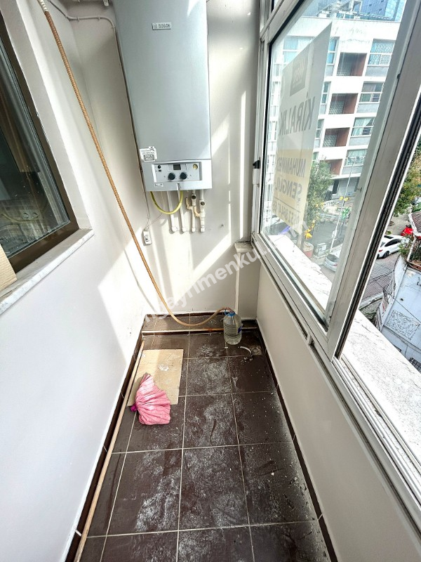 Kağıthane Ortabayır'da 2+1 Balkonlu Kiralık Daire