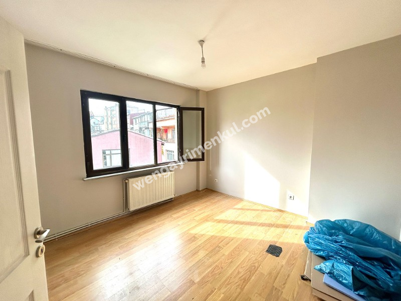 Kağıthane Ortabayır'da 2+1 Balkonlu Kiralık Daire