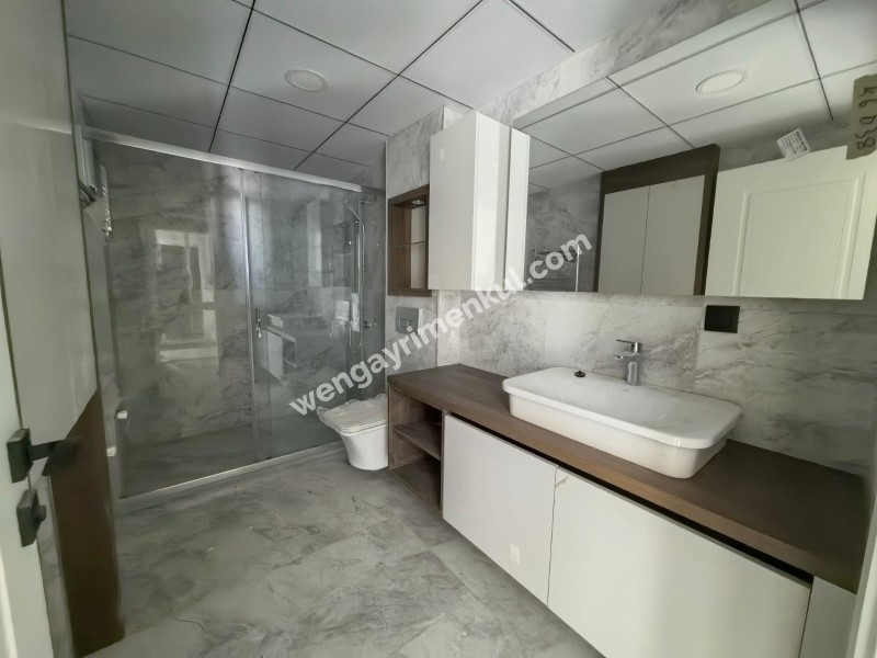 KUZEY DELUXE'TE HAVUZLU SİTEDE 3+1 SATILIK DAİRE