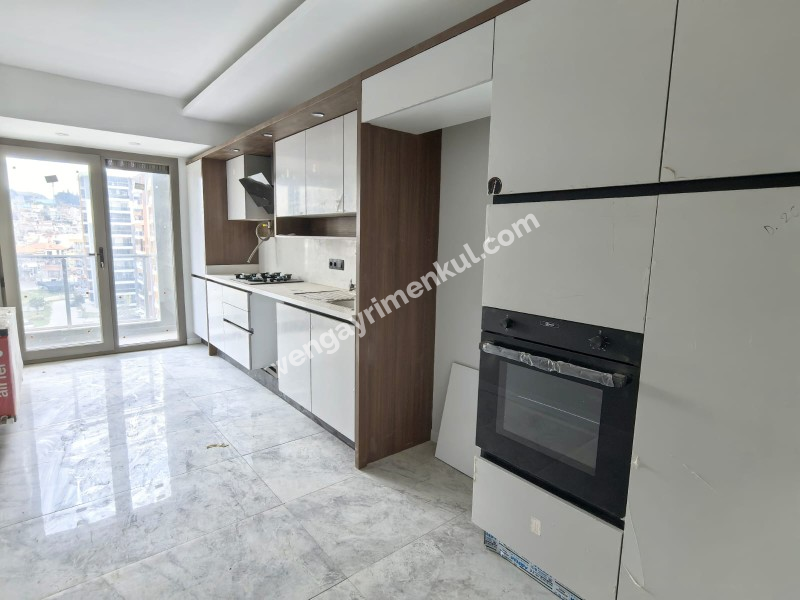 KUZEY DELUXE'TE HAVUZLU SİTEDE 3+1 SATILIK DAİRE