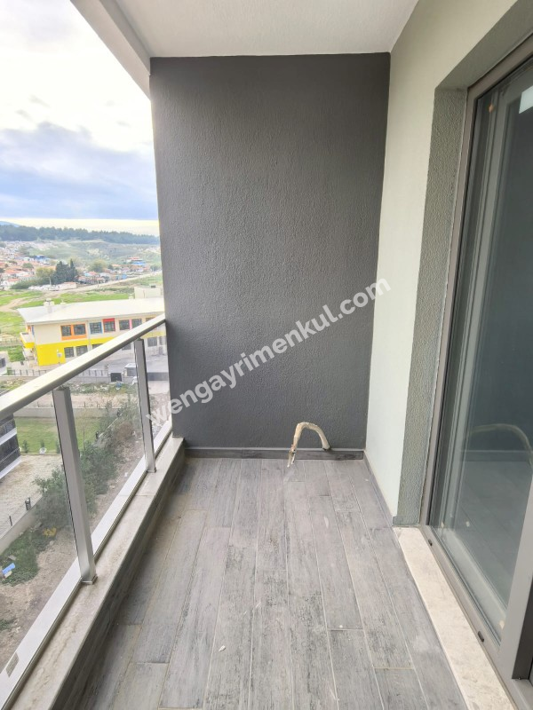 KUZEY DELUXE'TE HAVUZLU SİTEDE 3+1 SATILIK DAİRE