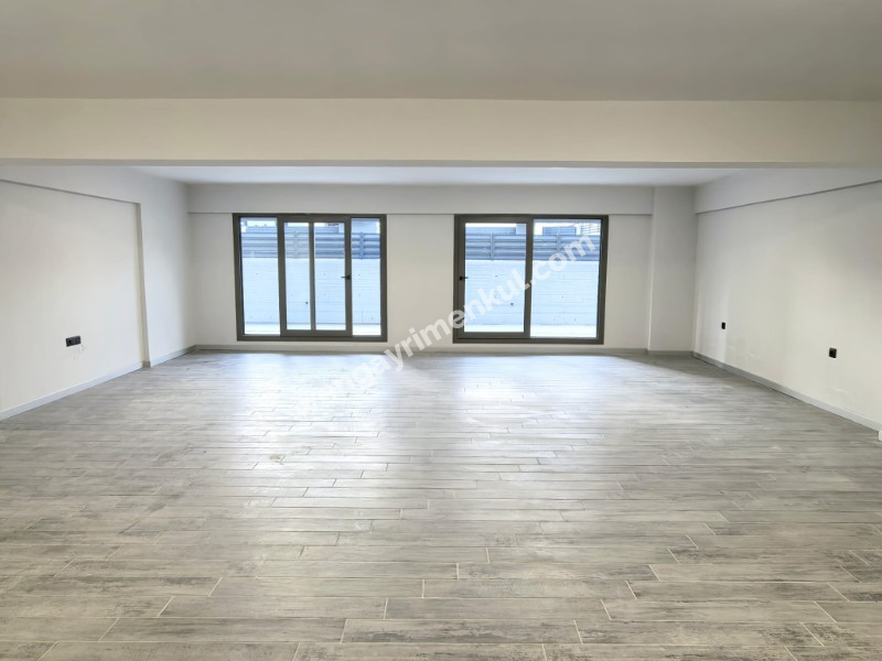 KUZEY DELUXE'TE HAVUZLU SİTEDE 3+1 SATILIK DAİRE