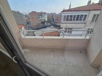 GÜVENAY - ÇORUM GÜLABİBEY NURETTİNBEY CAD. ÜZEERİ 2+1 KİRALIK DAİRE