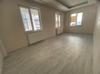 GÜVENAY - ÇORUM ULUKAVAK N.FAZILKISAKÜREK OKULU CİVARI KİRALIK 3+1 DAİRE