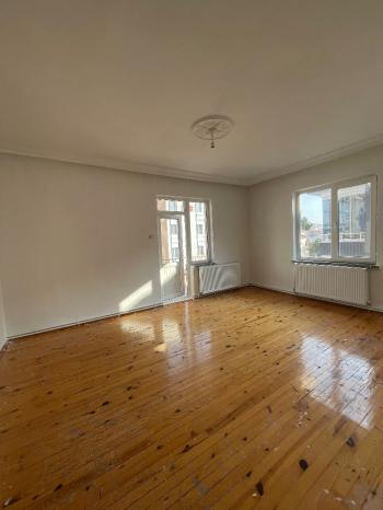 GÜVENAY - ÇORUM BAHÇELİEVLER MELİKGAZİ CAMİİ CİVARI 3+1 KİRALIK DAİRE 