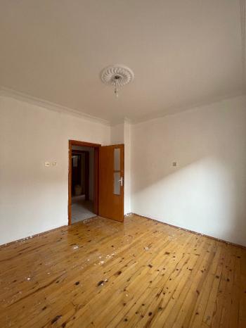 GÜVENAY - ÇORUM BAHÇELİEVLER MELİKGAZİ CAMİİ CİVARI 3+1 KİRALIK DAİRE 