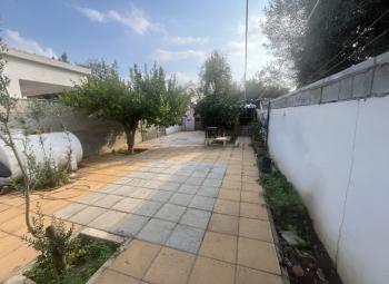 Lefkoşa Yenişehirde Ana Cadde Üstü İkiz Müstakil ( Ticari İzinli )