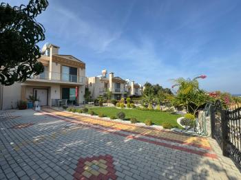 KKTC Girne Lapta Satılık Full Eşyalı 3+1 Villa