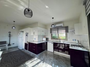 KKTC Girne Lapta Satılık Full Eşyalı 3+1 Villa