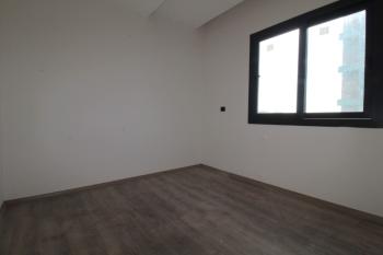 ASLAN'DAN ÇEŞMELİ DE D-400 E YAKIN 3 BLOKLU SİTE İÇİ SIFIR 2+1